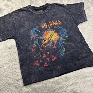 Retro Def Leppard Raw Hem Cut Distressed T Shirt